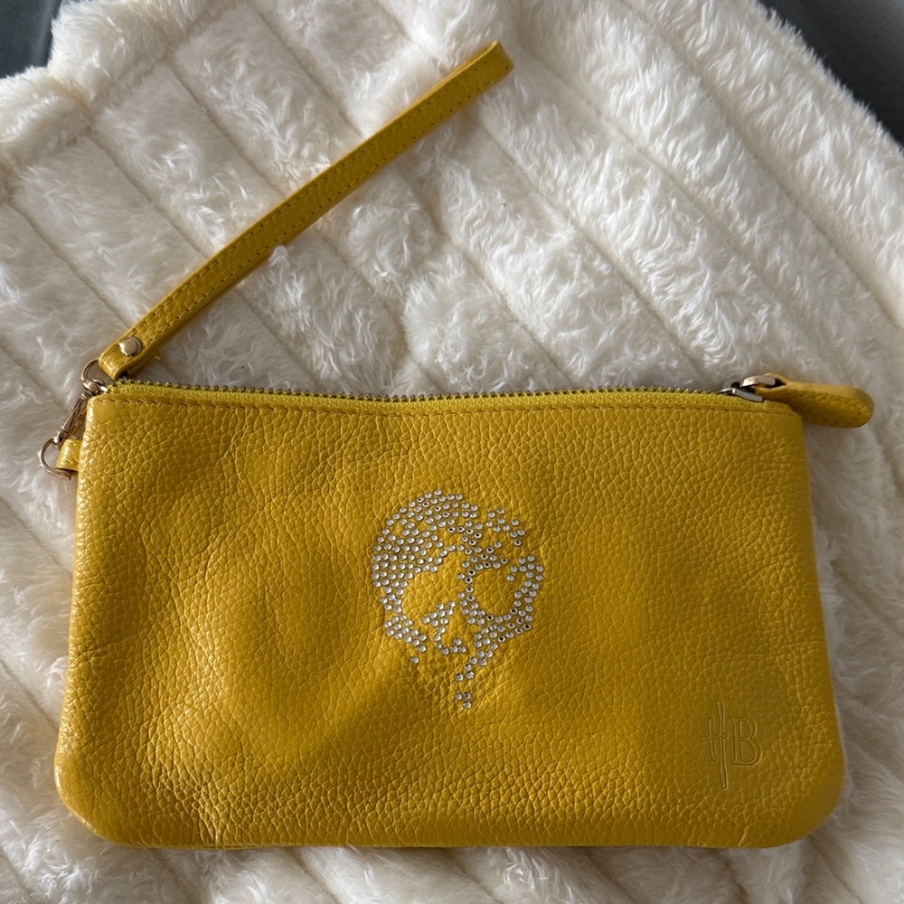 Yellow Leather Wristlet Clutch w/Crystal Skull Detail & Built-in Phone Charger!!